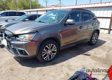 2018 Mitsubishi Outlander Sport 2.4 Sel z USA, uszkodzony, nr VIN JA4AP4AW4JU018385